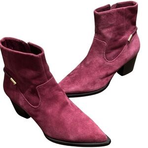 IMNYC Isaac Mizrahi suede ankle boots like new size 6